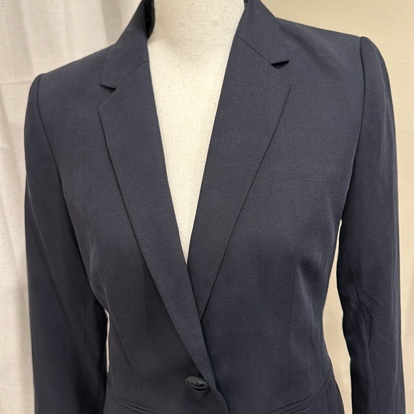 LOFT Blazer Jacket. - Picture 3 of 16